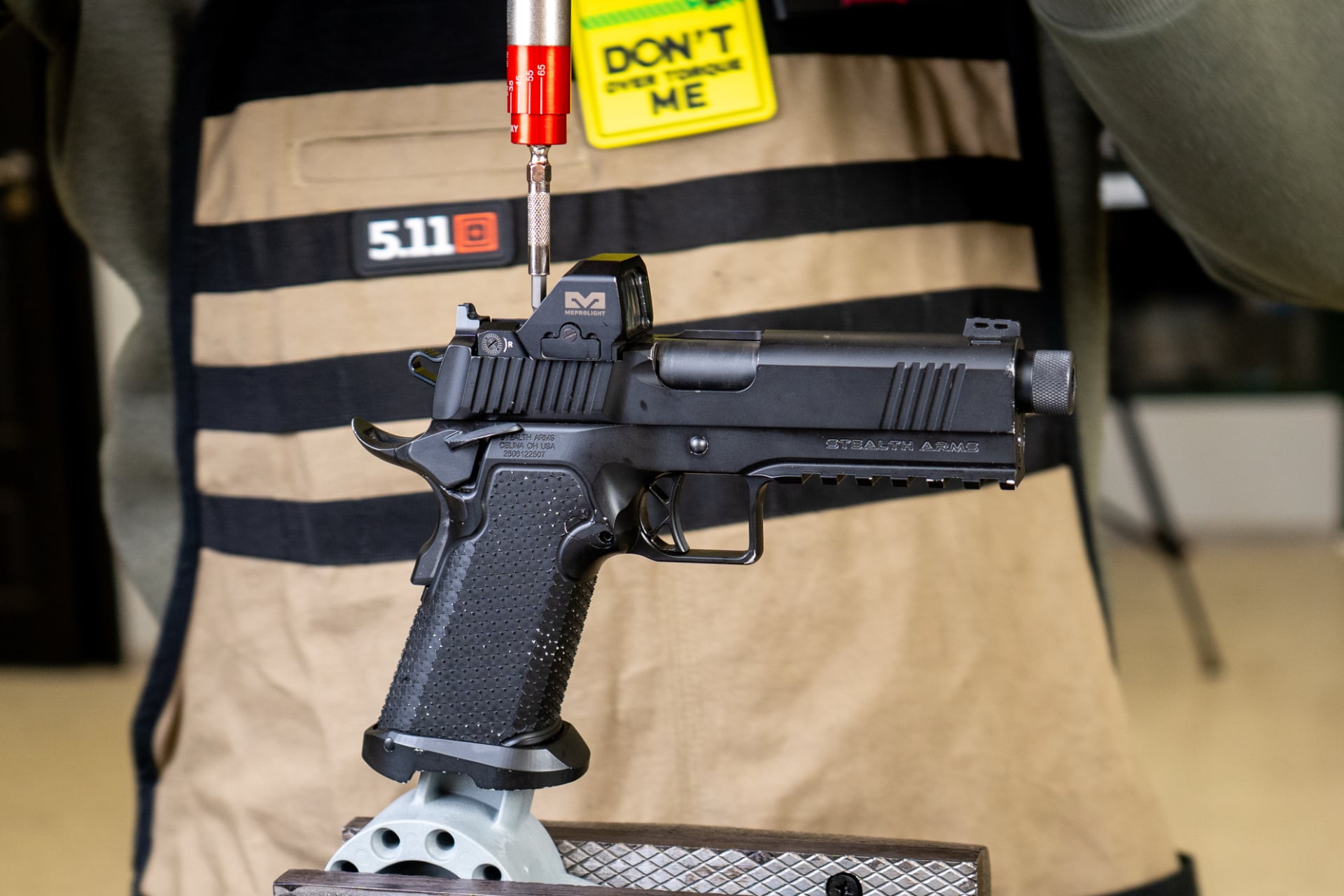 Instalacja kolimatora na broni krótkiej